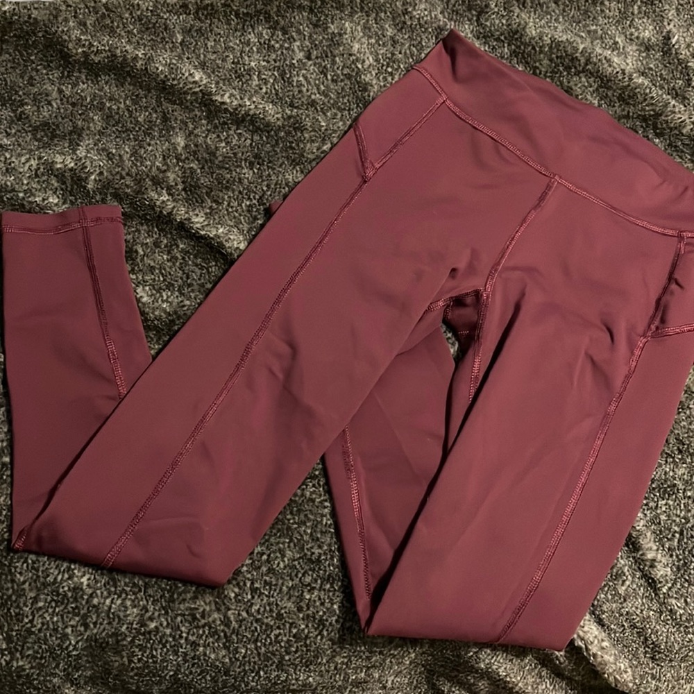 Athletic leggings